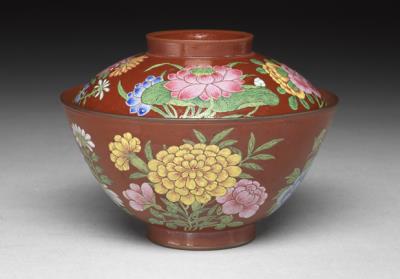 图片[2]-Yixing lidded bowl with flowers of the four seasons in painted enamels, Qing dynasty, Kangxi reign (1662-1722)-China Archive